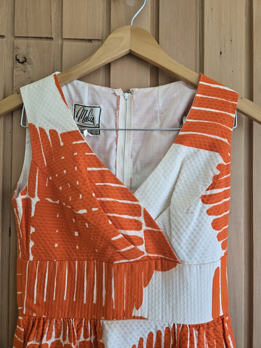 Vintage 1970's Malia Honolulu Orange And White Maxi Dress - Picture 3 of 6